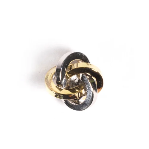 Pin 036