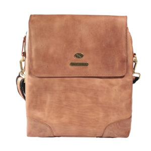 Morral de cuero tipo bandolera en color camel